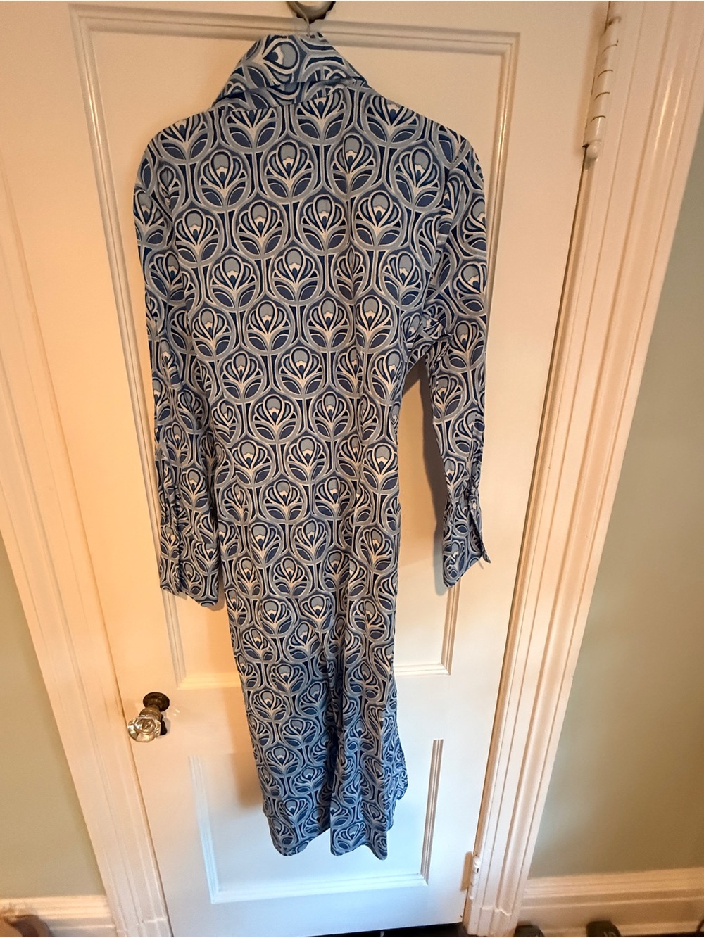 J McLaughlin Orla Patterned Shirt Midi Dress with Tie Waist - Picture 3 of 6
